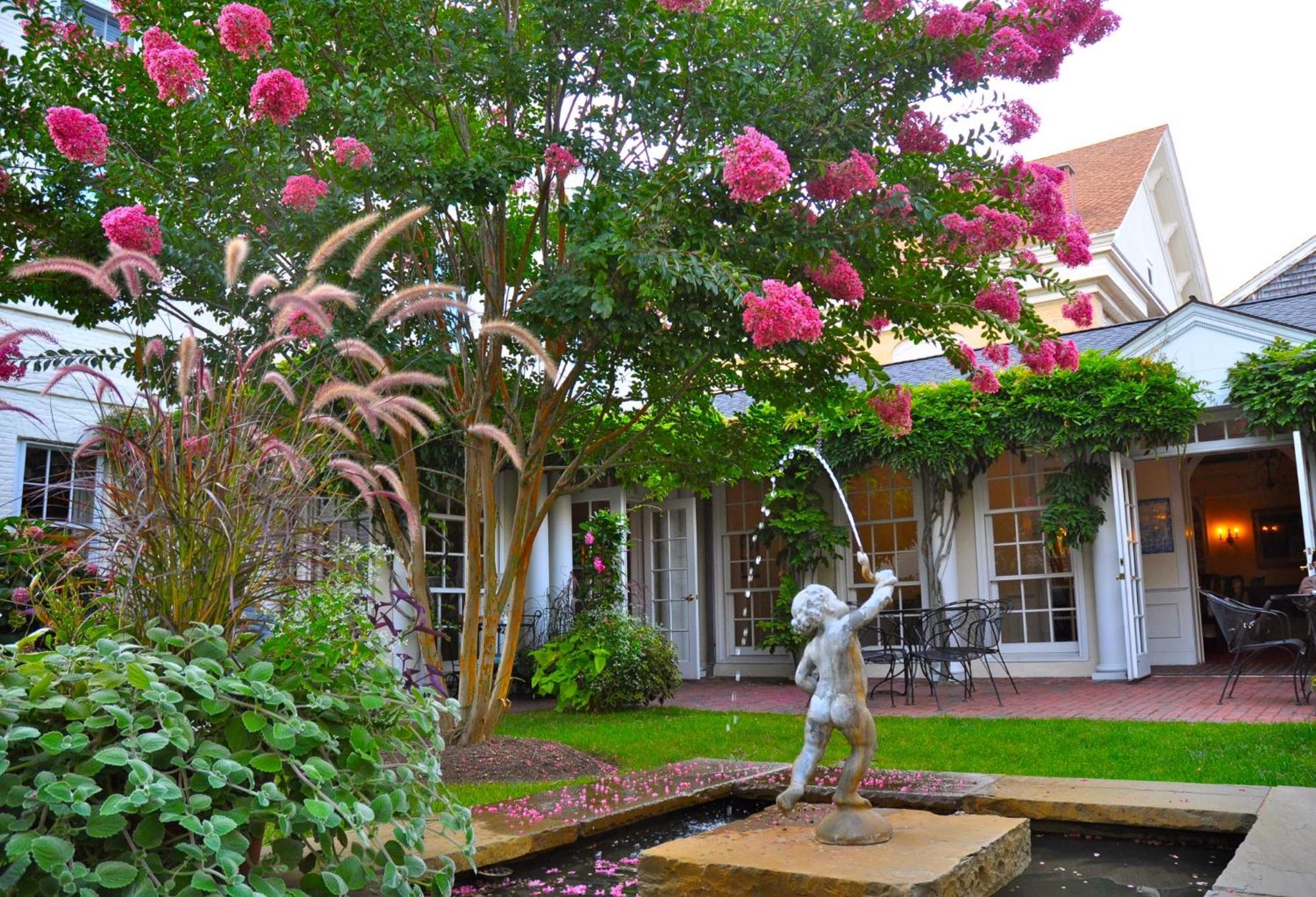 Bed and Breakfast Francis Malbone House Newport Exteriér fotografie